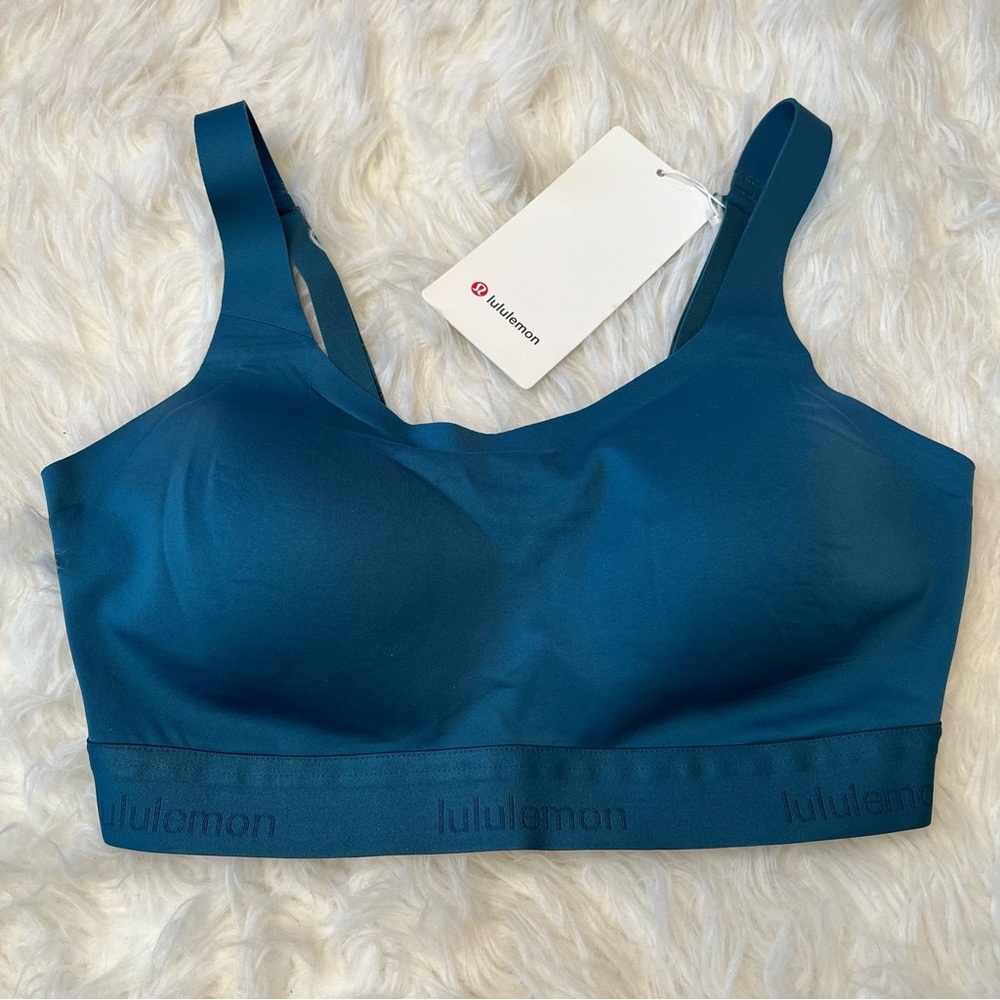 Lululemon Fine Form Bra Blue NWT size 32DD